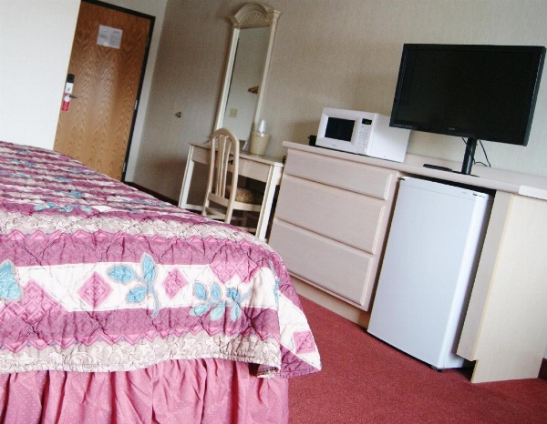 Meadow Court Inn - Ithaca image 4